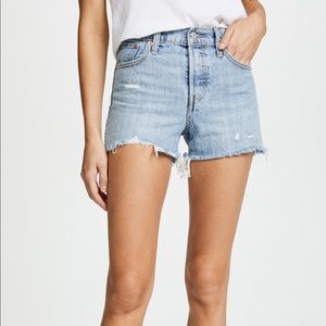 Levi’s Wedgie shorts. NWT.